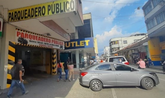 parqueaderos